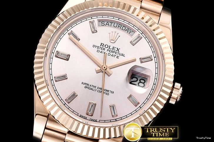 1208 RDD0210A – DayDate 40mm Youthful 679